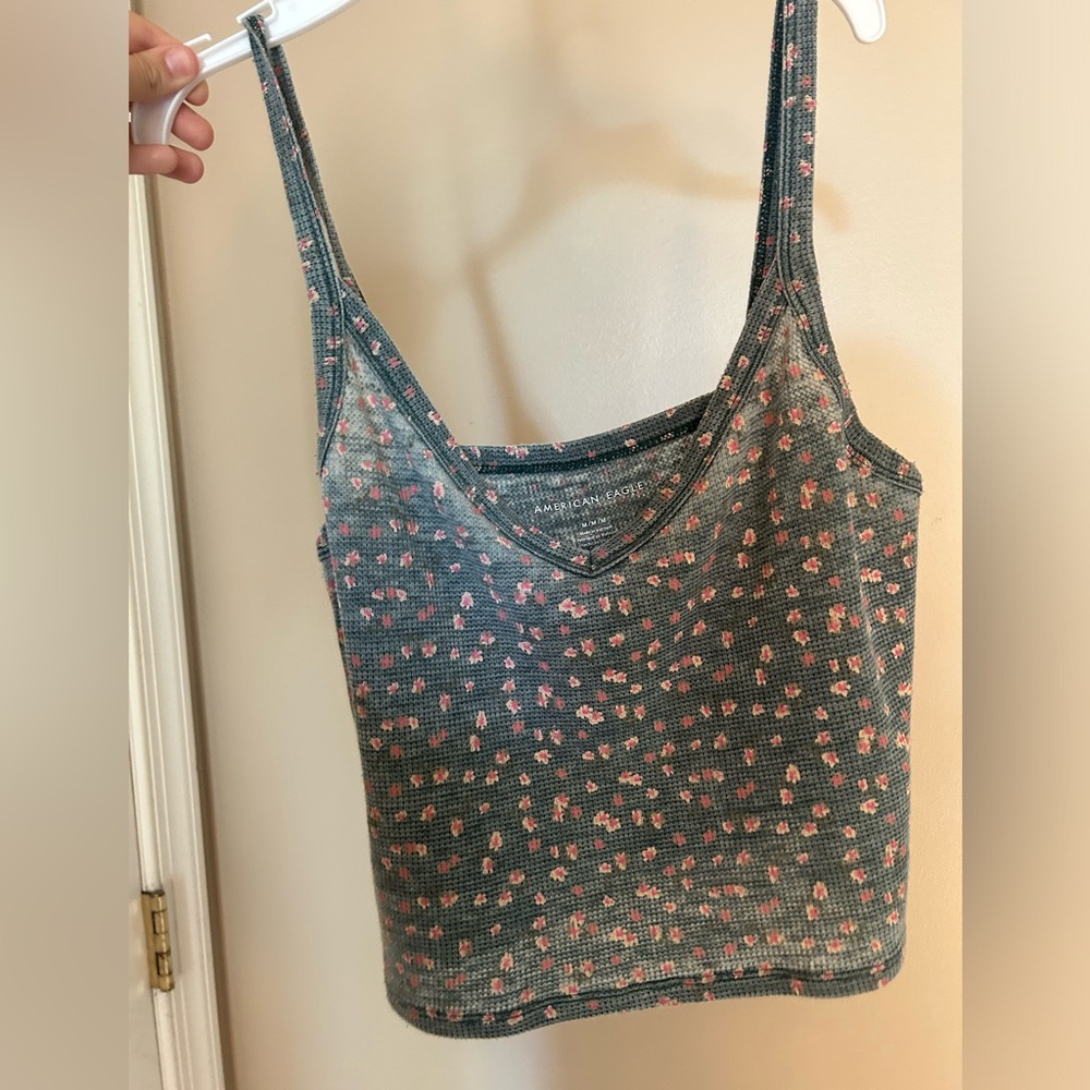 American eagle size medium cropped tanks top
